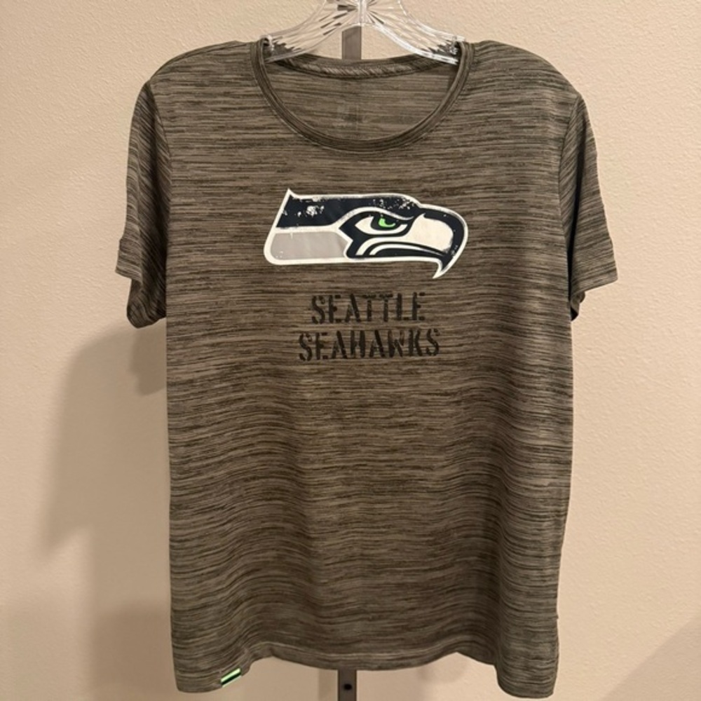 Nike Seattle Seahawks Salute to service Velocity team tshirt- olive size Large.